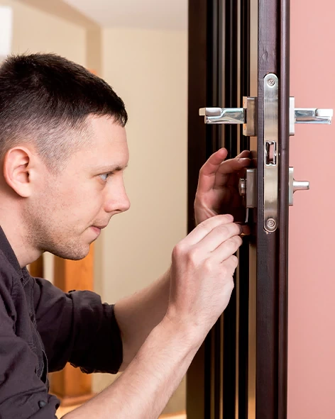 : Professional Locksmith For Commercial And Residential Locksmith Services in La Crescenta-Montrose, CA