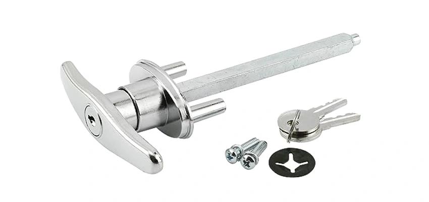 Old Style Garage Door Locks Replacements in La Crescenta-Montrose, California