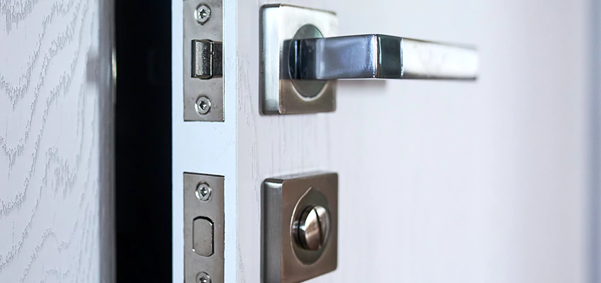 Door Lever Handle Lock Repair in La Crescenta-Montrose, CA
